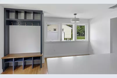 40 Pine St, Hudson, MA 01749 - Photo 10