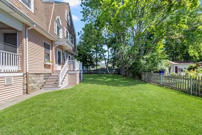 956 Maple St, Fall River, MA 02720 - Photo 30