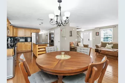 45 Metacomet Avenue, Taunton, MA 02718 - Photo 8