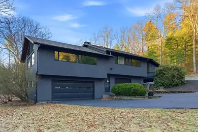 86 Myles Standish Rd #F, Weston, MA 02493 - Photo 4