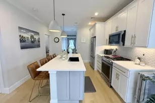 22 Roseclair St, Boston, MA 02125 - Photo 8