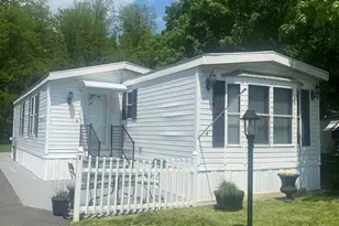 18 Parkwood Dr, West Springfield, MA 01089 - Photo 1