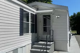 18 Parkwood Dr, West Springfield, MA 01089 - Photo 16