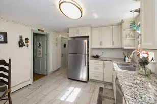 69 Hall St, Dunstable, MA 01827 - Photo 10