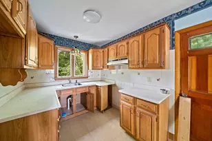 131 Lake View Blvd, Plymouth, MA 02360 - Photo 10