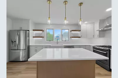 75 Brookings St #2, Medford, MA 02155 - Photo 6