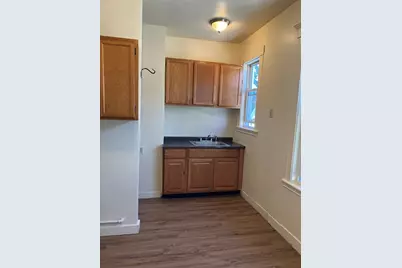 25 Hosmer St #3R, Boston, MA 02126 - Photo 4