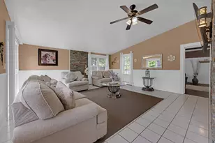 304 Wanoosnoc Rd, Fitchburg, MA 01420 - Photo 2