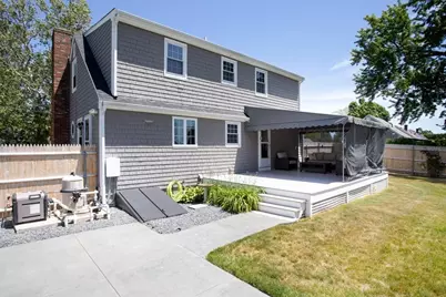 100 Sycamore St, Swansea, MA 02777 - Photo 12