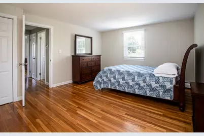 100 Sycamore St, Swansea, MA 02777 - Photo 34