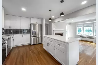 41 Burrwood Rd, Boston, MA 02132 - Photo 2