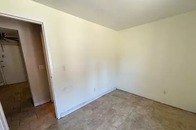 109 Warren St #3, Watertown, MA 02472 - Photo 8