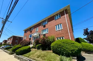 109 Warren St, Watertown, MA 02472 - Photo 1