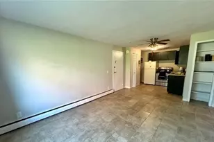 109 Warren St, Watertown, MA 02472 - Photo 6