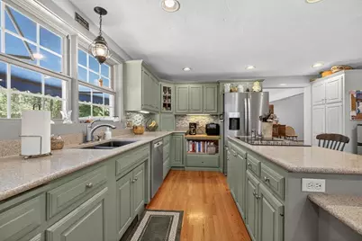 346 Judson St, Raynham, MA 02767 - Photo 4