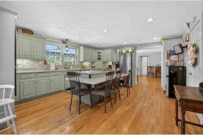346 Judson St, Raynham, MA 02767 - Photo 10