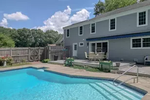 346 Judson St, Raynham, MA 02767 - Photo 4