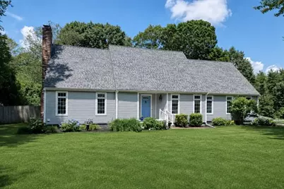 346 Judson St, Raynham, MA 02767 - Photo 2