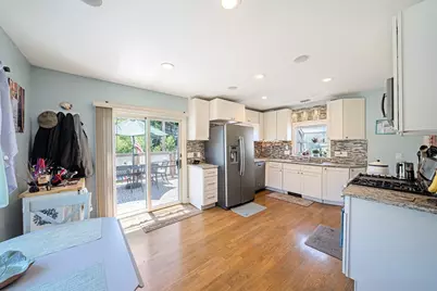 16 Pequot Rd, Weymouth, MA 02191 - Photo 10