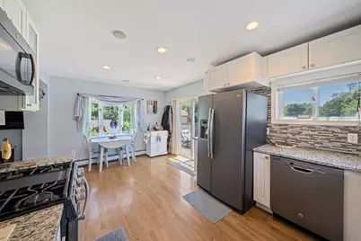16 Pequot Rd, Weymouth, MA 02191 - Photo 12