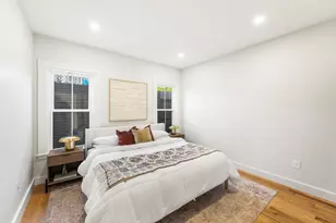 14 Harbor View St, Boston, MA 02125 - Photo 12