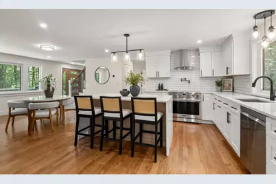 241 Prospect St, Franklin, MA 02038 - Photo 6