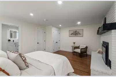 241 Prospect St, Franklin, MA 02038 - Photo 16