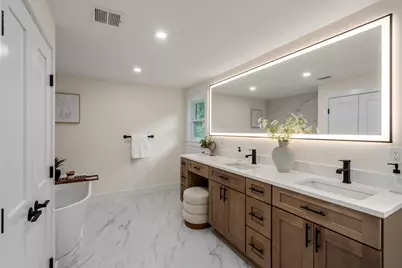 241 Prospect St, Franklin, MA 02038 - Photo 26