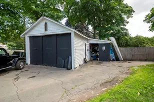 129 Collins St, Danvers, MA 01923 - Photo 34