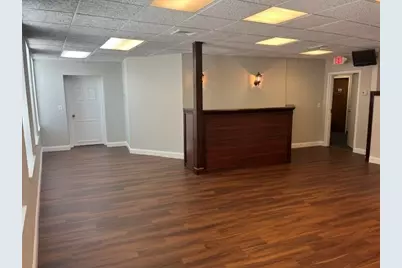 422 Main St #2R, Malden, MA 02148 - Photo 2