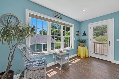 121 Maple St, East Brookfield, MA 01515 - Photo 8