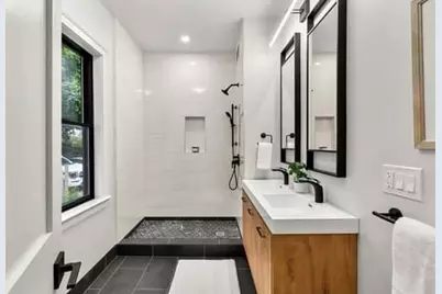 6 Pearl St #B, Somerville, MA 02145 - Photo 10