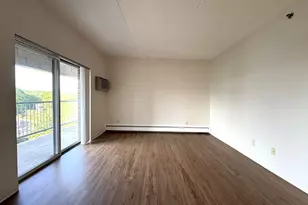 580 Salem St, Wakefield, MA 01880 - Photo 4