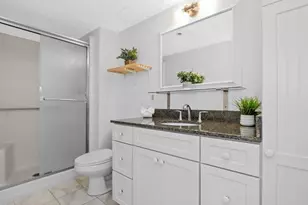 1731 Beacon, Brookline, MA 02445 - Photo 10