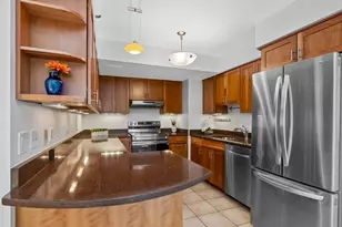 1731 Beacon, Brookline, MA 02445 - Photo 4