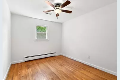 6 Bristol St, Lowell, MA 01852 - Photo 18