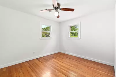 6 Bristol St, Lowell, MA 01852 - Photo 16