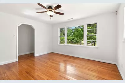 6 Bristol St, Lowell, MA 01852 - Photo 14