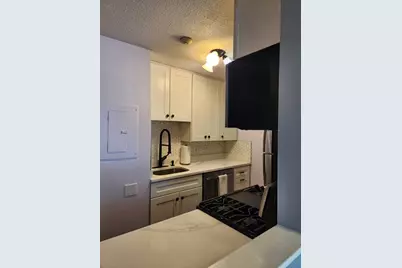 129 Lowell Street #4, Peabody, MA 01960 - Photo 8