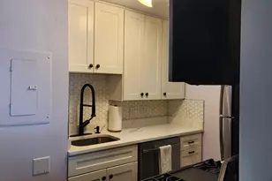 129 Lowell St, Peabody, MA 01960 - Photo 8