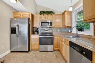 13 Orchard St, Palmer, MA 01069 - Photo 12