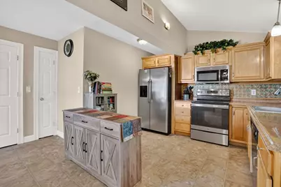 13 Orchard St, Palmer, MA 01069 - Photo 4