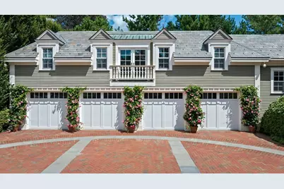 17 Crowninshield Road, Marblehead, MA 01945 - Photo 2