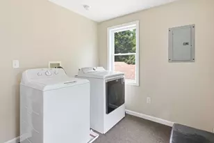 551 Pleasant St, Weymouth, MA 02190 - Photo 26