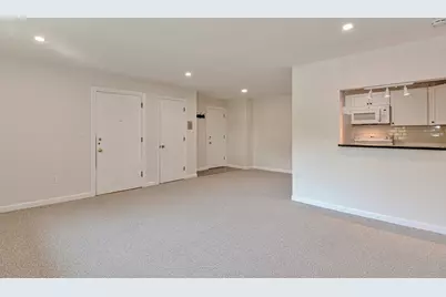 56 Jacqueline Rd #10, Waltham, MA 02452 - Photo 22
