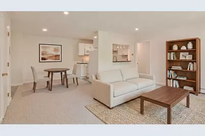 56 Jacqueline Rd #10, Waltham, MA 02452 - Photo 2