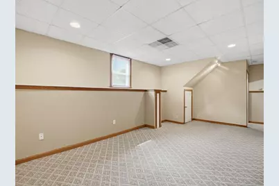 48 Oak Knoll Rd, Lowell, MA 01852 - Photo 24