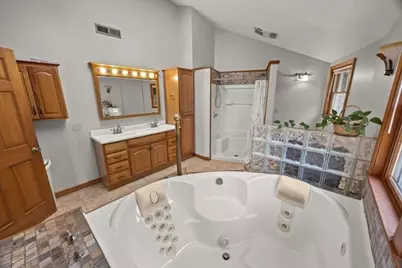 26 Brookings Dr, Kingston, MA 02364 - Photo 10