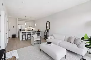 45 W 3rd St, Boston, MA 02127 - Photo 8