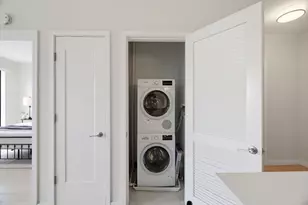 45 W 3rd St, Boston, MA 02127 - Photo 18